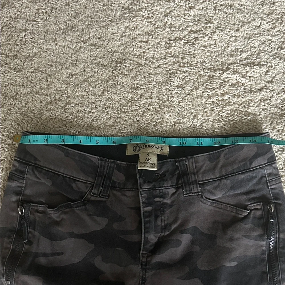 Democracy Camouflage Skinny Jeans - Picture 3 of 6